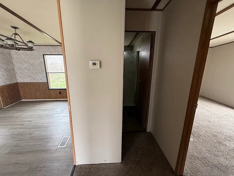 2569 Park Cir #13 — Photo 2