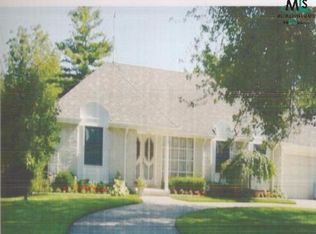 204 Wellington Cres, Mount Clemens, MI 48043