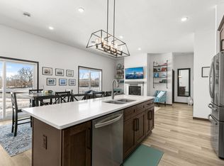 20185 Prairie Dr, Big Lake, MN 55309