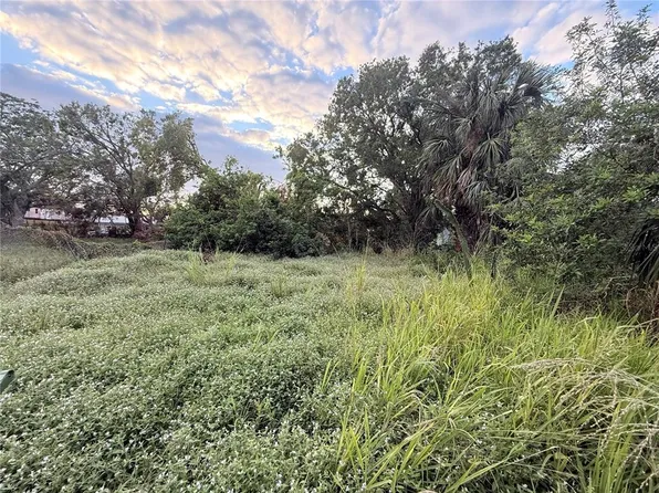 2757 Veronica H Allen Pl #16, Sarasota, FL 34234