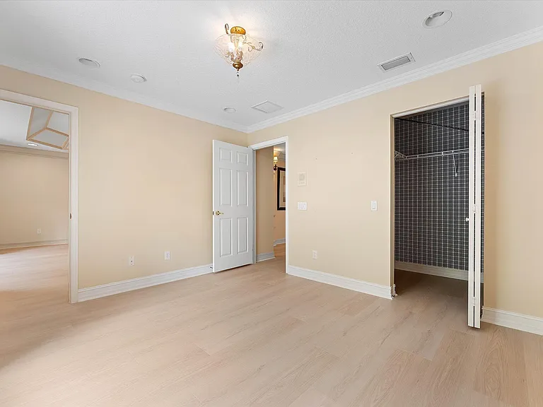 8882 Hidden Acres Dr — Photo 34