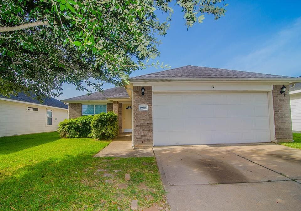 1st image of 19318 Grand Colony Ct