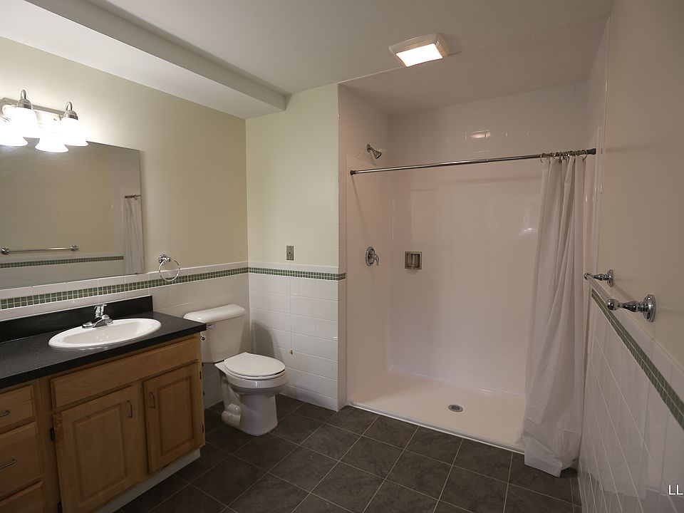 2nd image of 78 Cedar St APT G01