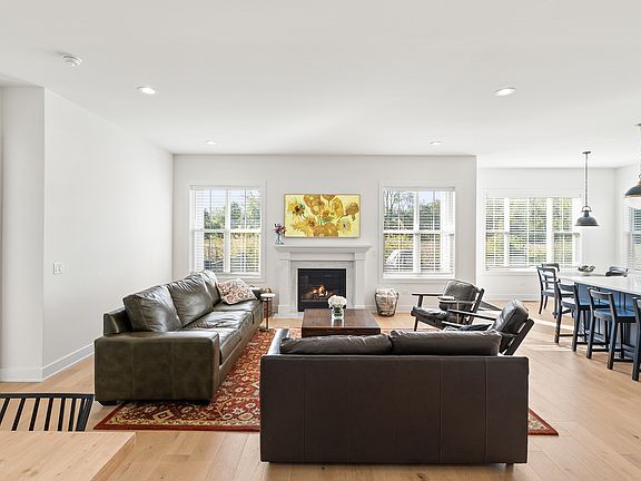 5th image of 3587 Doral Dr