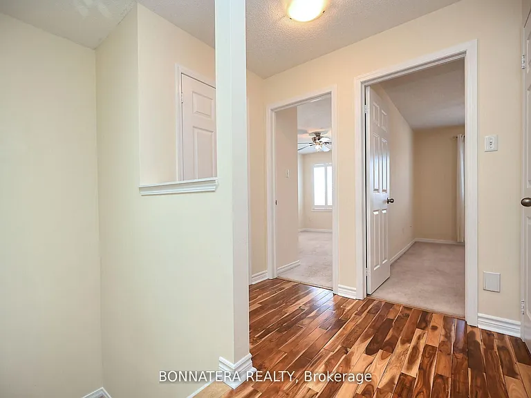 409 Hobbs Cres — Photo 23