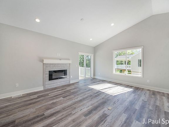3rd image of 1344 Sand Springs Dr SW #44