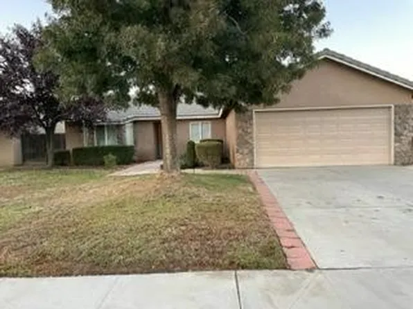 876 3rd St, Sanger, CA 93657