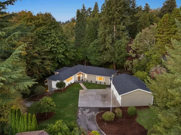 17601 12th Place SW, Normandy Park, WA 98166