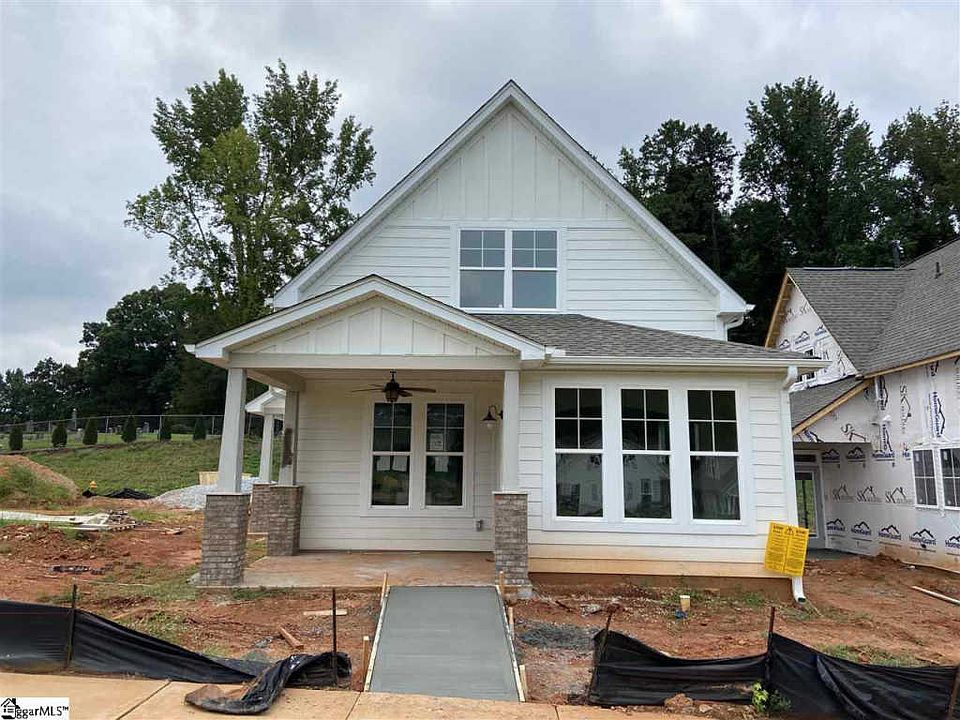 1st image of 16 Cottage Knoll Cir