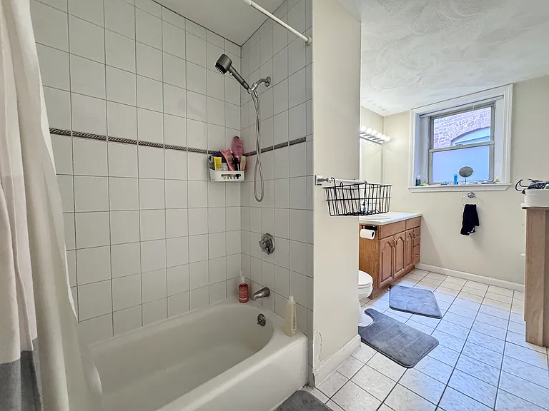 154 Harvard St #7A — Photo 8