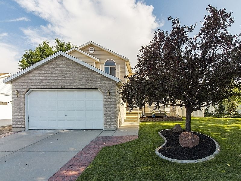 1st image of 5045 W Mountain Hill Dr