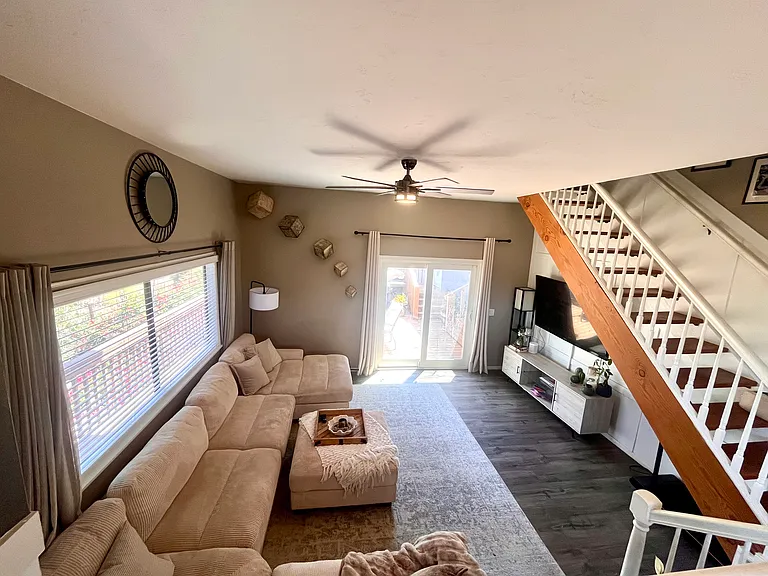 805 Van Horn Rd — Photo 25