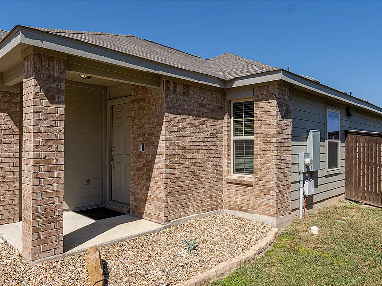 108 Circle Way — Photo 33