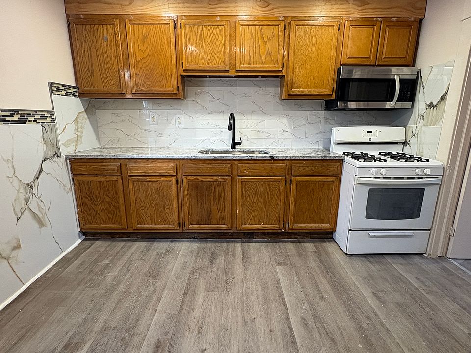 1st image of 121 Heath St #O