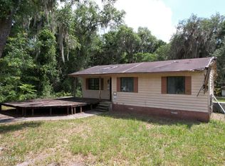 121 Woodlawn Rd, Satsuma, FL 32189