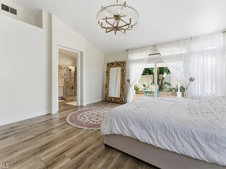 2749 Silver Oak Pl — Photo 24
