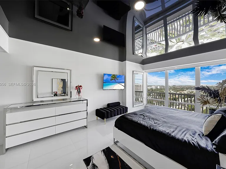 4020 Galt Ocean Dr #1801 — Photo 27