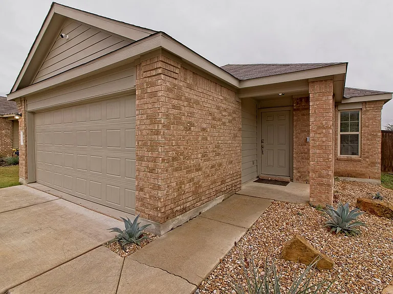 108 Circle Way — Photo 5