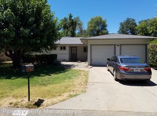 6754 Reflection St, Redding, CA 96001