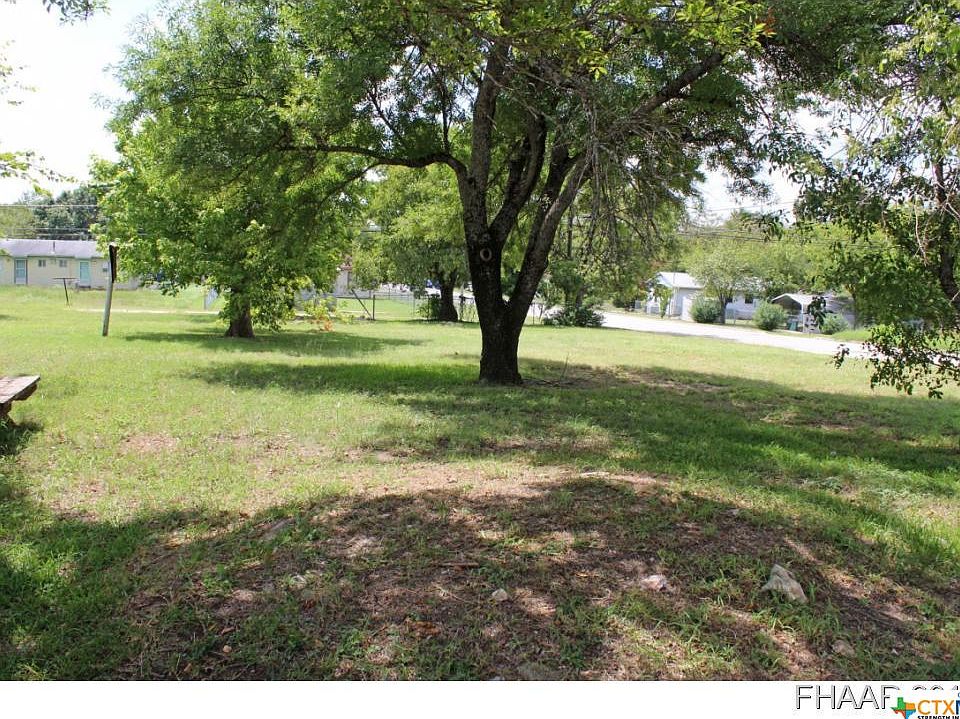 1st image of 606 N 9th St