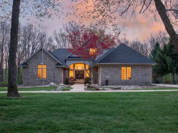4929 Country Ln, Jackson, MI 49201