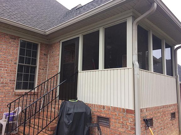 2nd image of 208 Wintergreen Ct