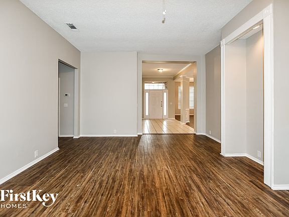 4th image of 7209 Sonoma Valley Dr