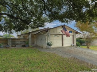 118 Bolerio Dr, Universal City, TX 78148
