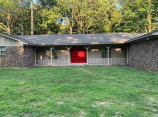 8931 Old Warren Rd, Pine Bluff, AR 71603