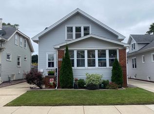2527 Olive St, Racine, WI 53403