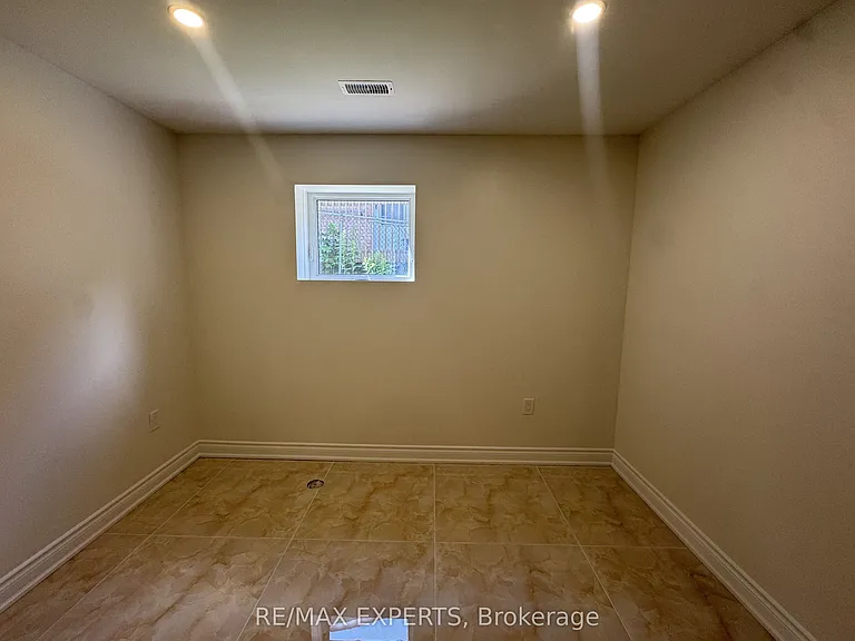209 Ridge Rd #B — Photo 11