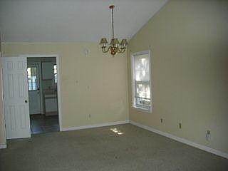 2nd image of 480 Cedar Grove Cir