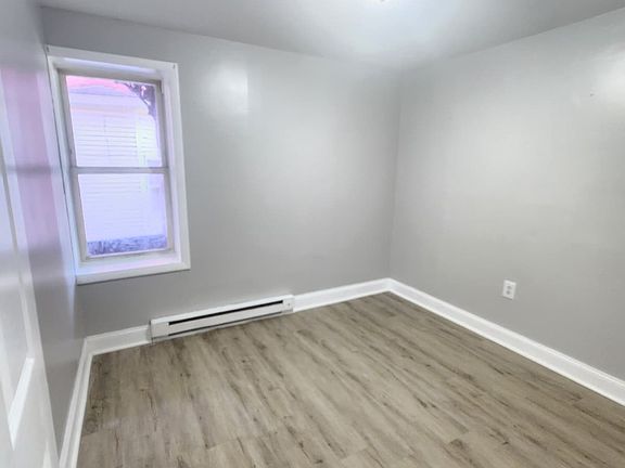 4th image of 316 E Main St APT A