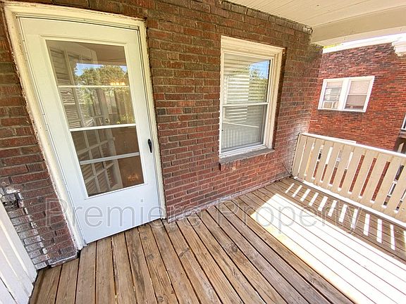 3rd image of 4011 Charlotte St #3S