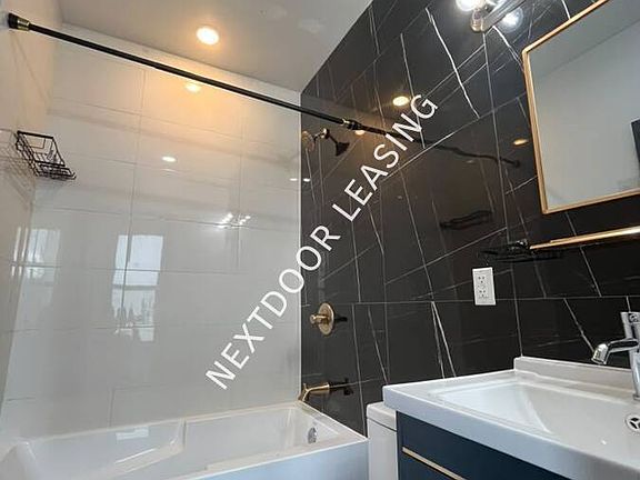 4th image of 62 Vroom St #4LM