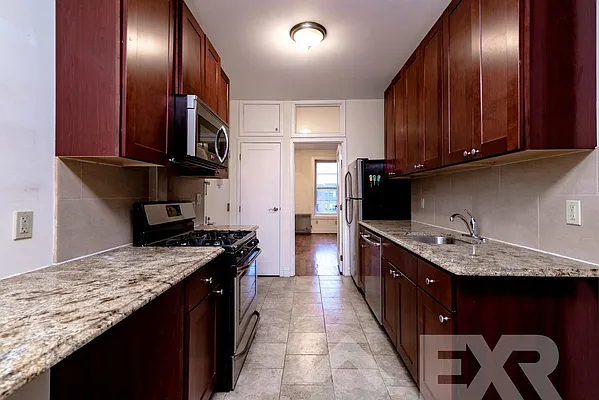 Rented by EXR | media 16