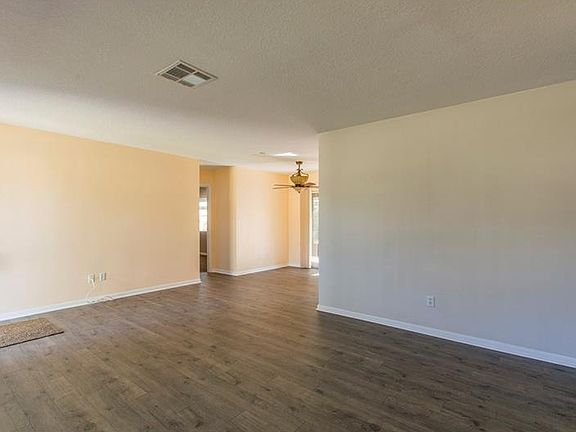 3rd image of 1719 Sharondale Dr