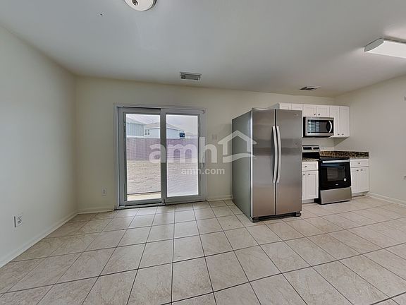 4th image of 11731 Rolling Stream Dr