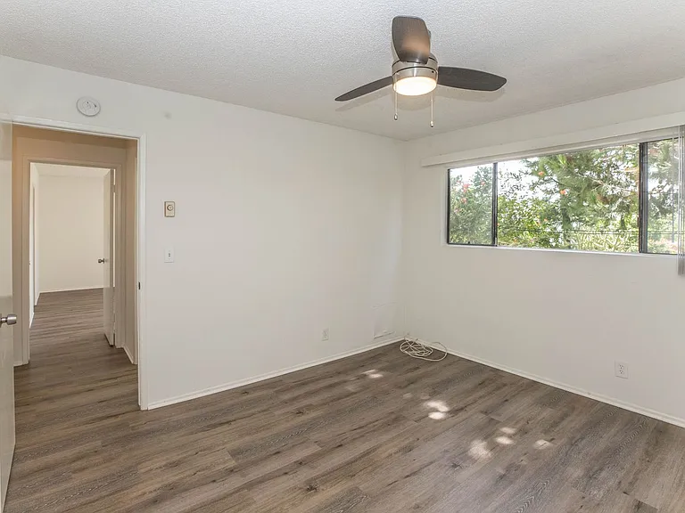 1229 Princeton St #4 — Photo 15