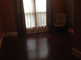 418 E Grove St APT 1, Bloomington, IL