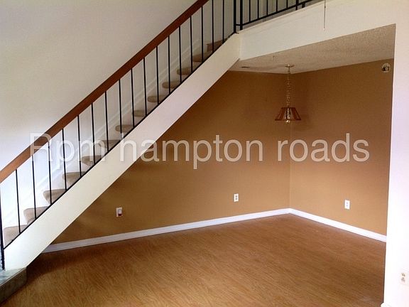 3rd image of 3912 Thalia Trace Ct