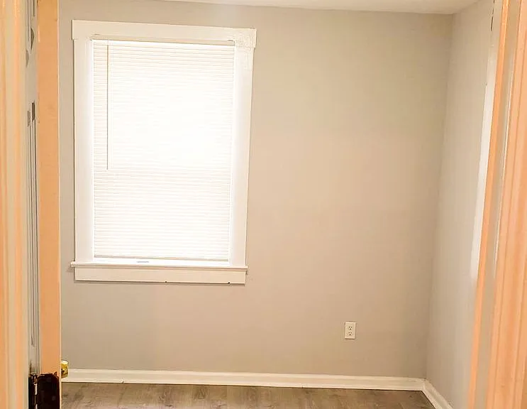 9954 Meadow Ave — Photo 12