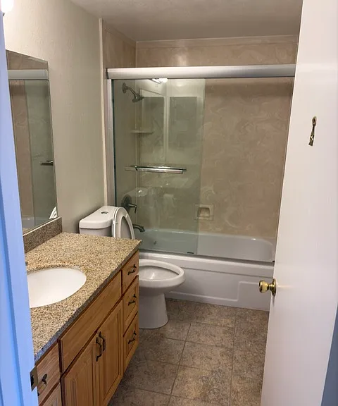 2176 Greendale Dr — Photo 16