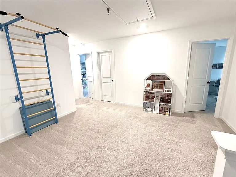 5575 Coltman Dr — Photo 32