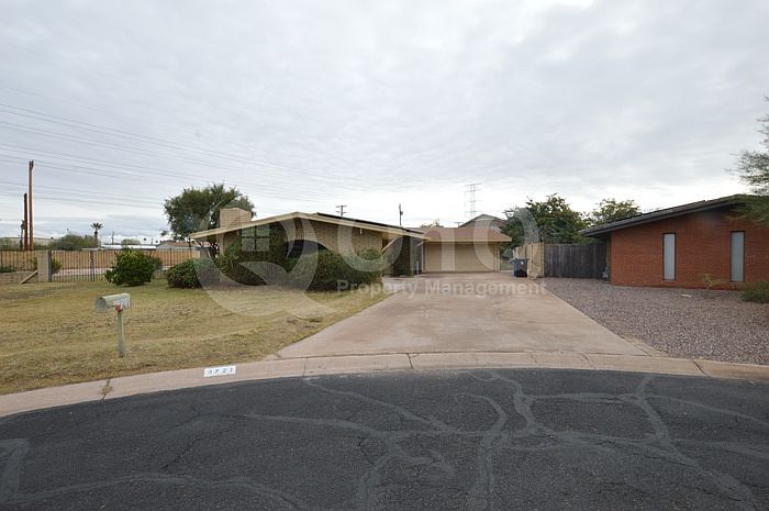 1st image of 3721 E Arbor Cir