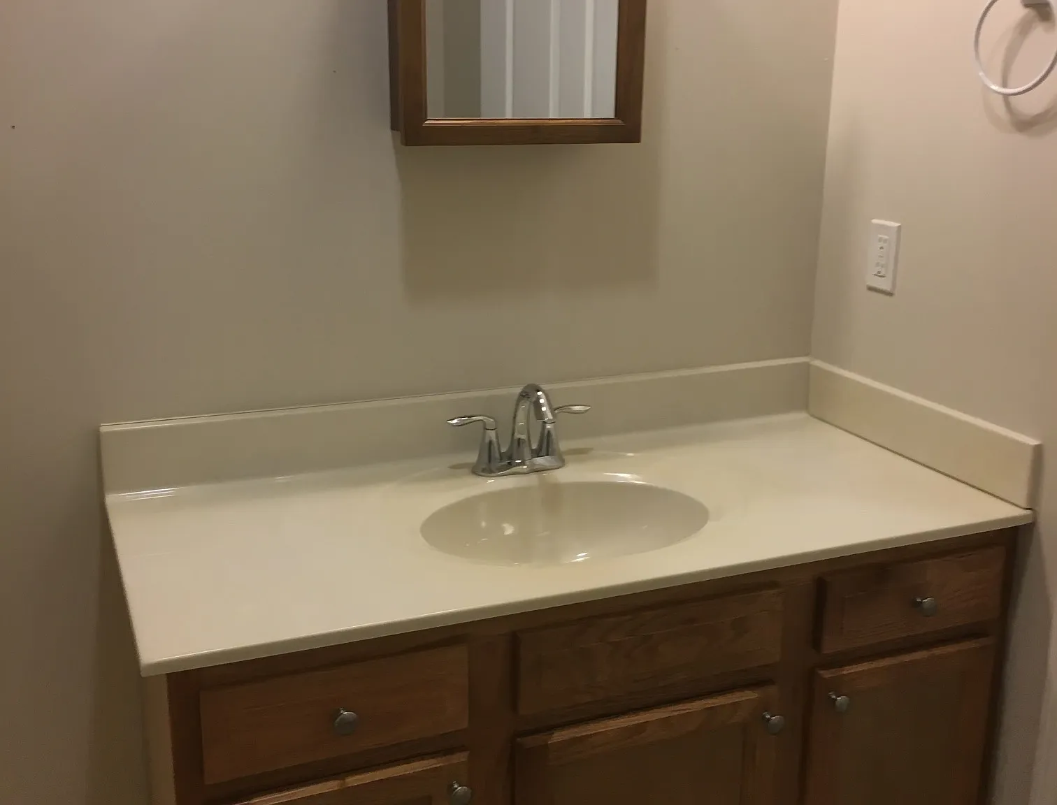 2 bed, 885 sqft, $1,795 — Photo 4
