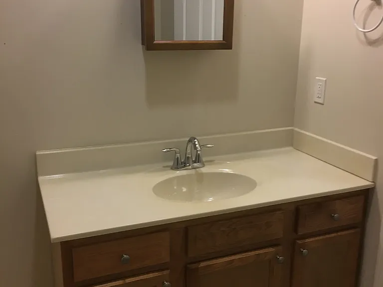 4 Victoria Ln — Photo 4
