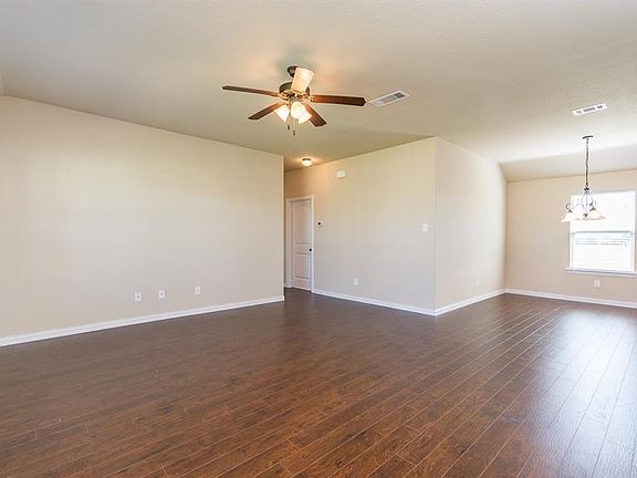 3rd image of 3135 Gunsmoke Dr
