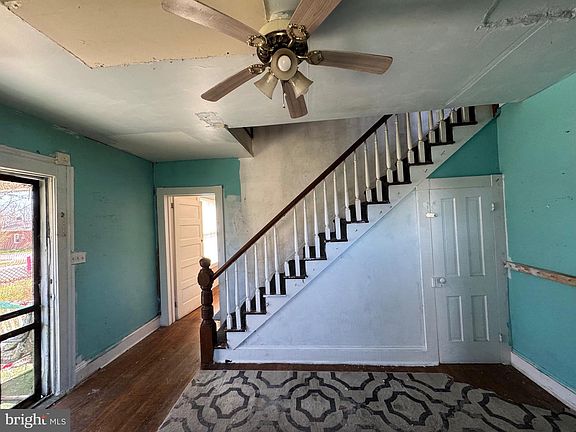 5th image of 30432 Oak St