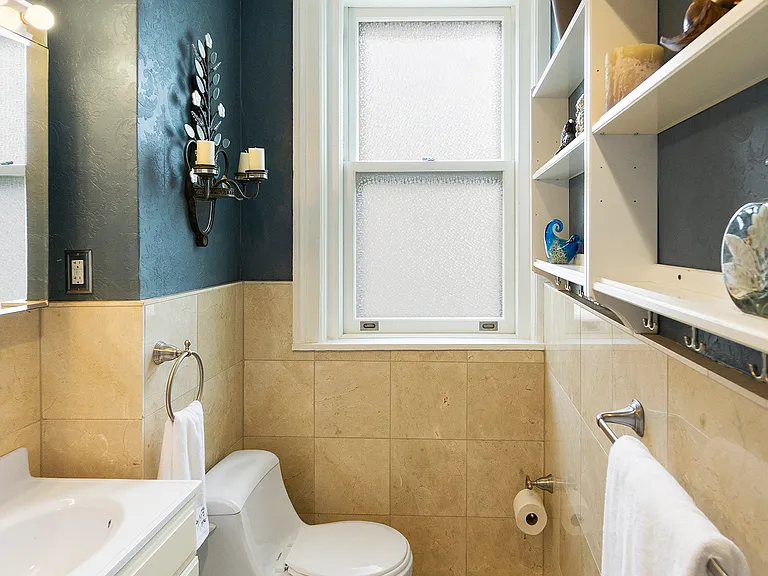 2201 Chestnut St #604 — Photo 11